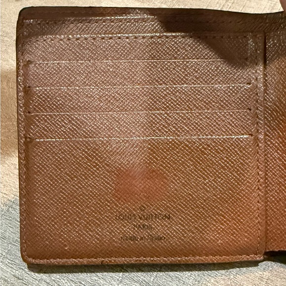 Louis Vuitton Men’s Wallet (Full Set) - Picture 11 of 15